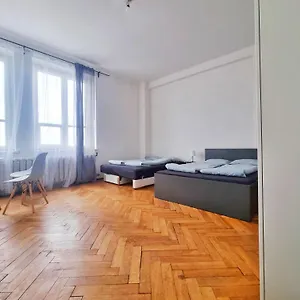 In Old Town Апартаменты Краков